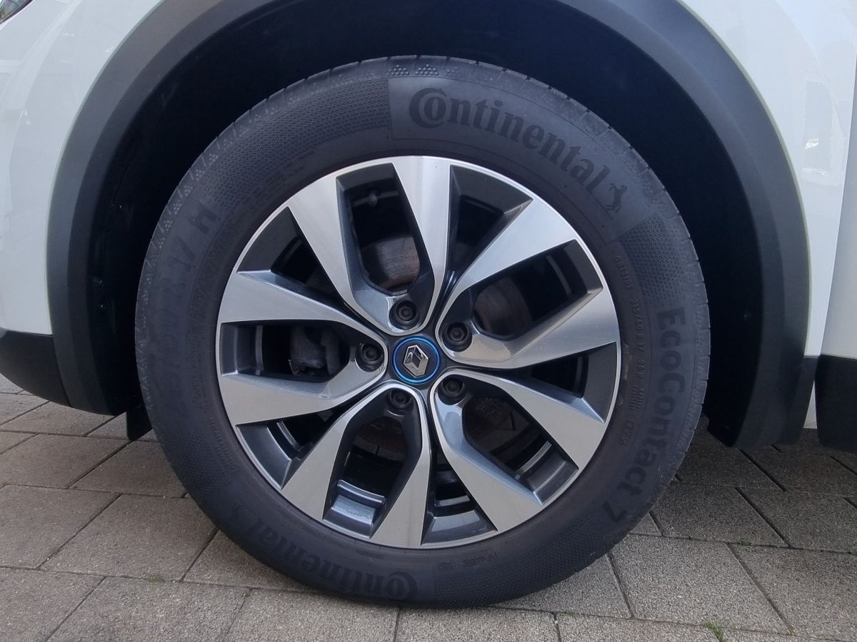 Fahrzeugabbildung Renault Captur INTENS E-TECH Plug-In 160