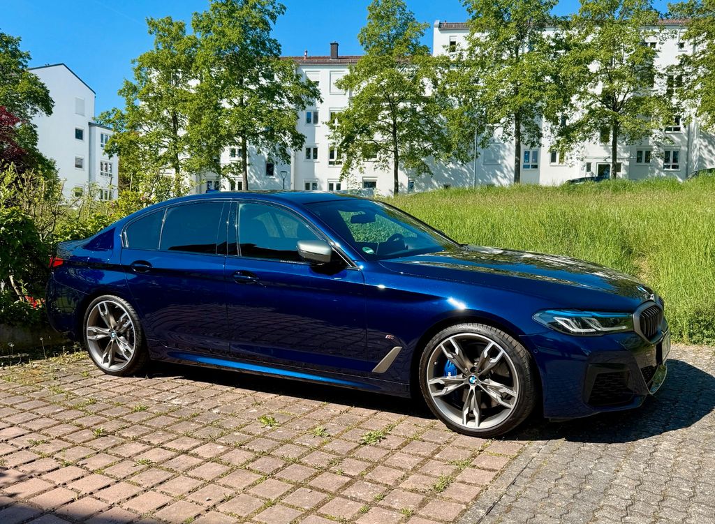 BMW M550