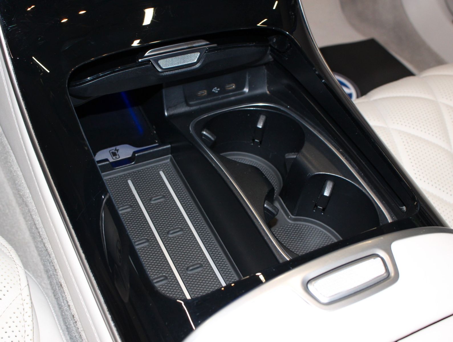 Fahrzeugabbildung Mercedes-Benz S 500L 4Matic AMG Line*Chauffeur*Executive*VOLL