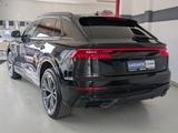 Audi Q8 45 TDI Quattro S-line HD-MATRIX AHK LUFT 21" - gebrauchte Audi Q8 aus dem Jahr 2020