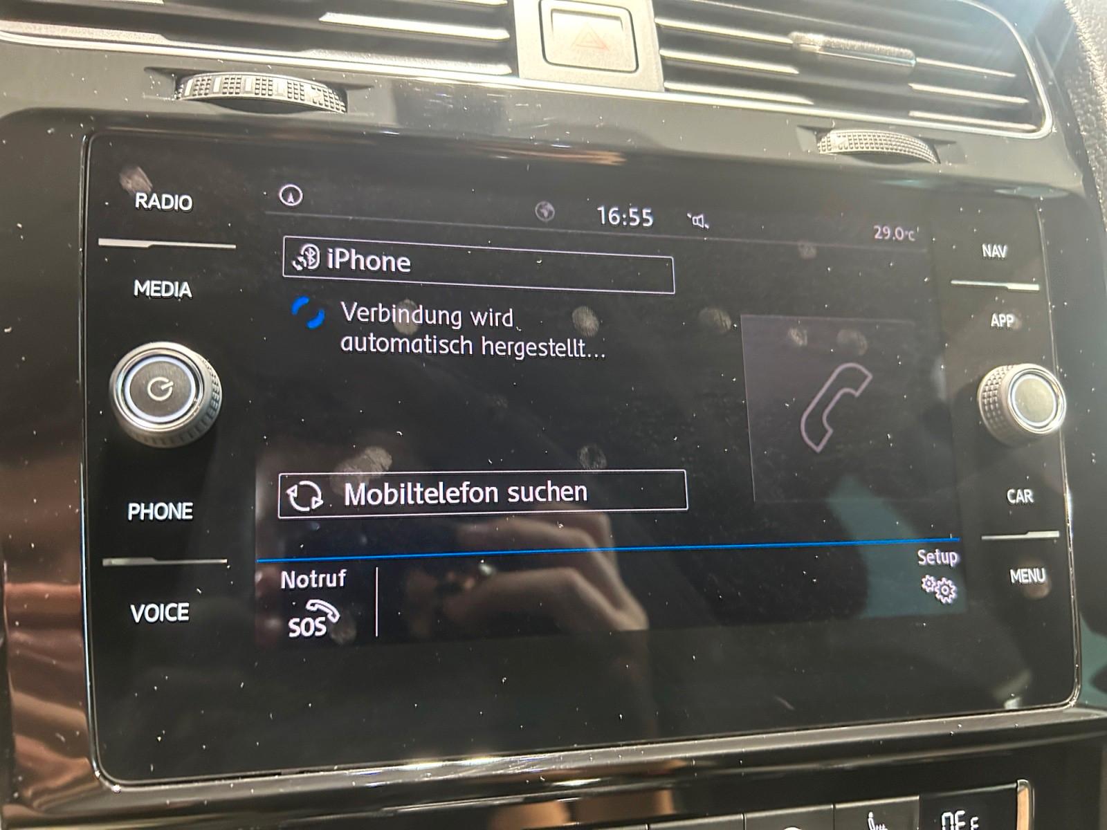 Volkswagen Golf VII Var. Highline LED/ACC/SZH/AHK/NAV, миниатюра 23