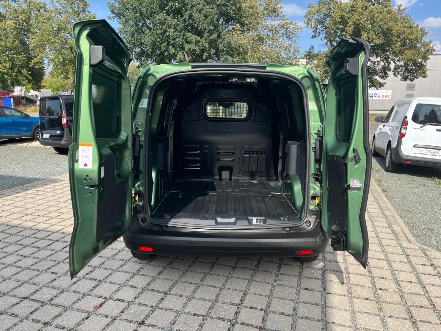 Ford Transit Courier - Bild 4