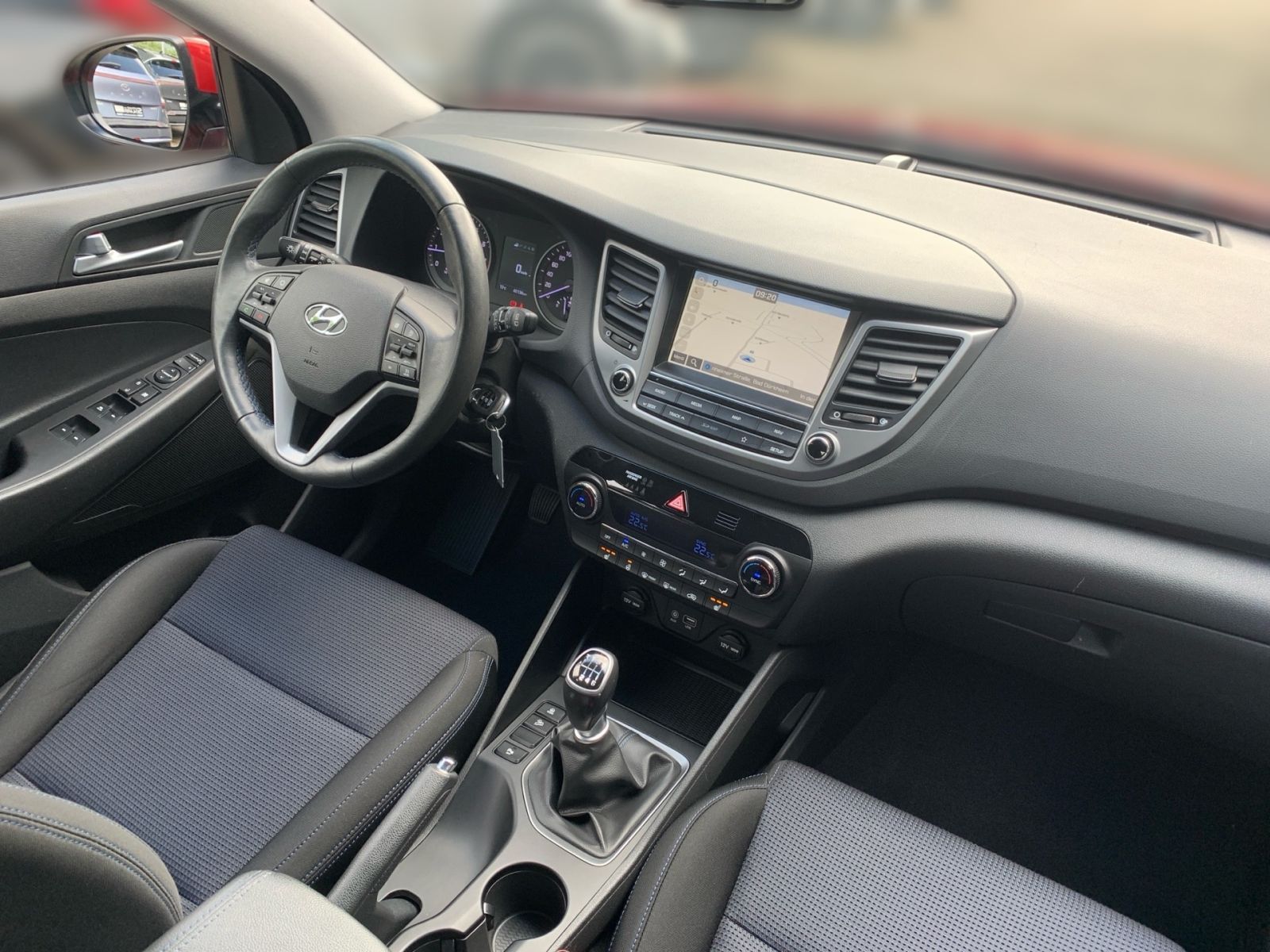 Fahrzeugabbildung Hyundai TUCSON 1.6 Turbo Trend Navi AHK