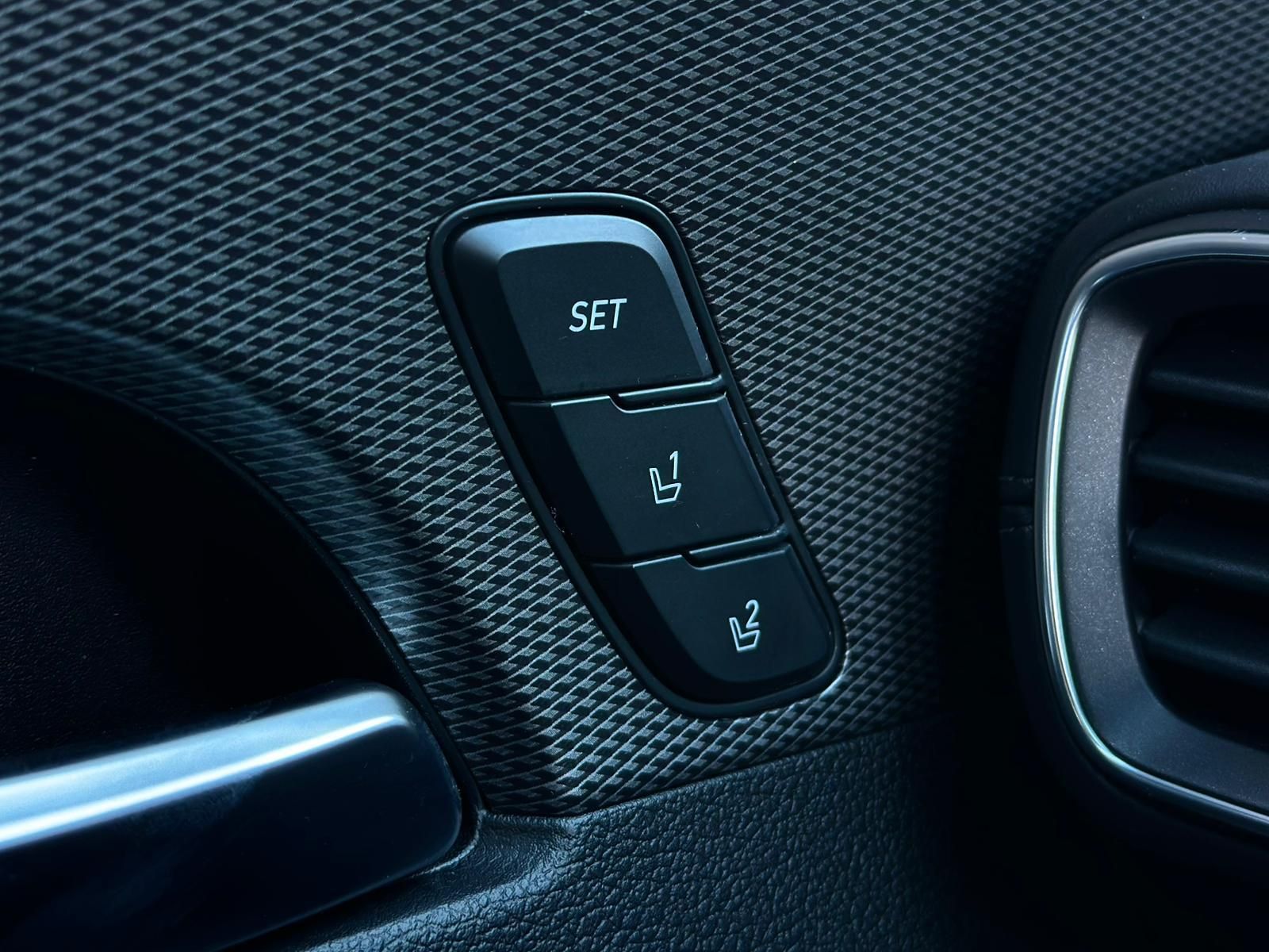 HYUNDAI SANTA FE 2.2CRDi PREMIUM 4WD* LED#4xSHZ#LH#KEYLE - Image 23