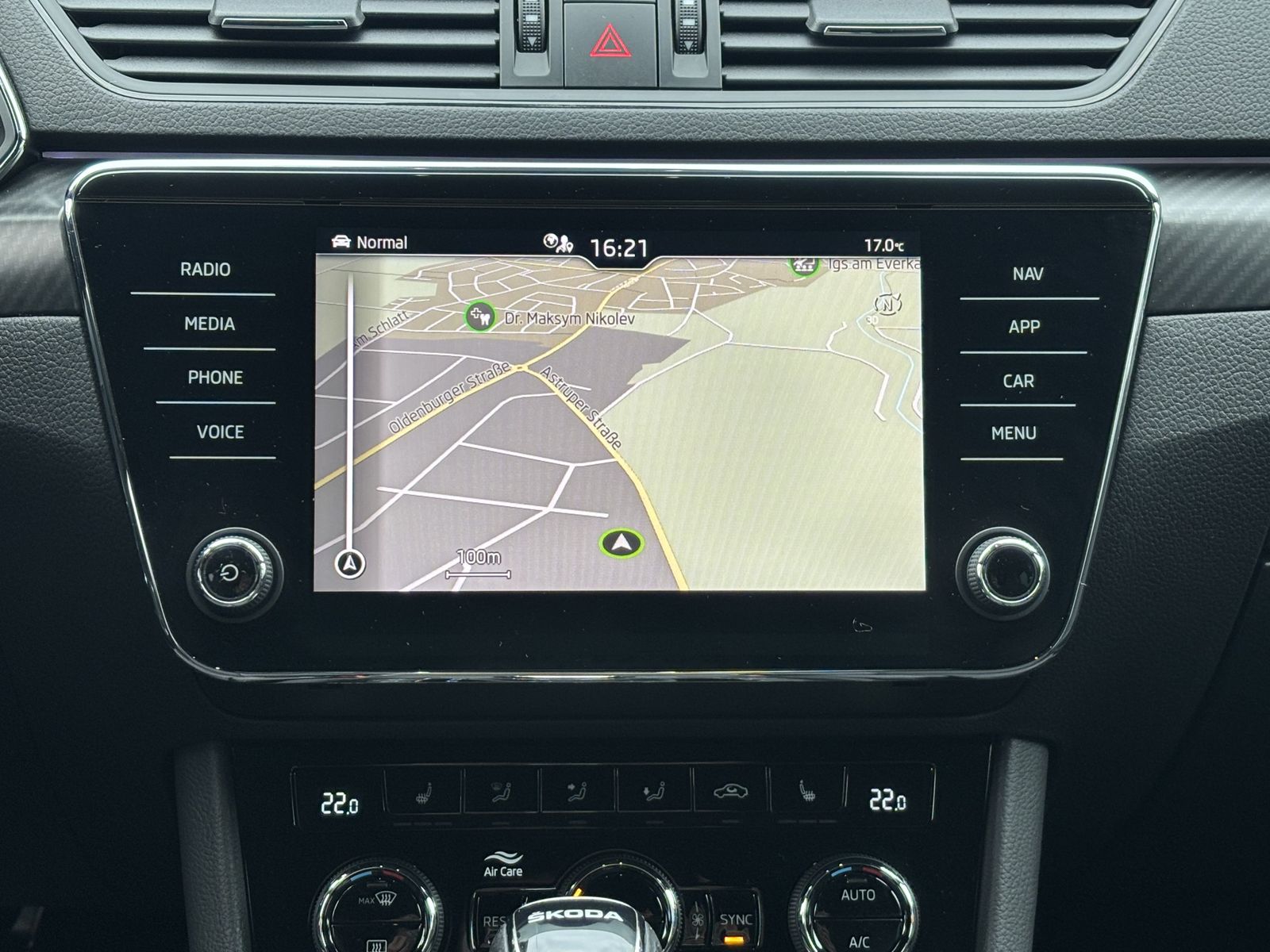 Fahrzeugabbildung SKODA Superb Combi 2.0 TDI DSG Sportline NAV+LED+VCOCK