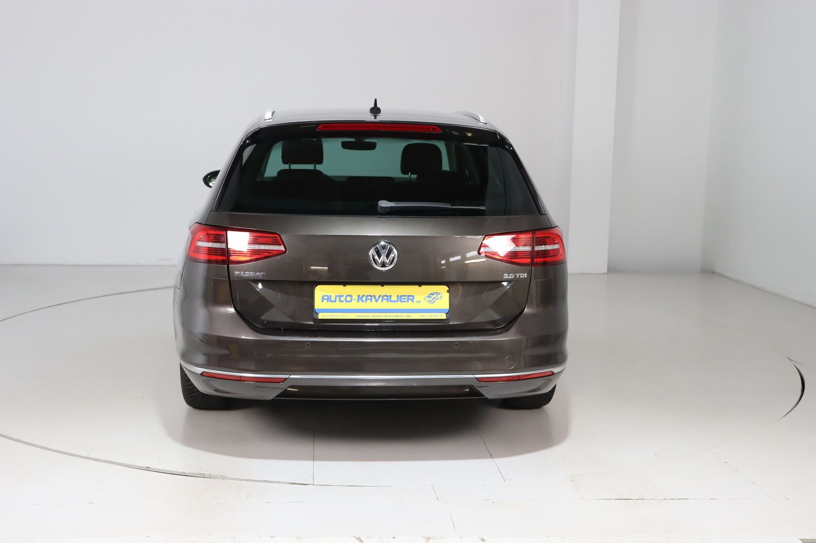 Fahrzeugabbildung Volkswagen Passat Variant 2.0 TDI Highline BlueMotion DSG