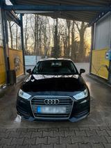 Audi Autos Audi A1  Sportbrake - : Autos