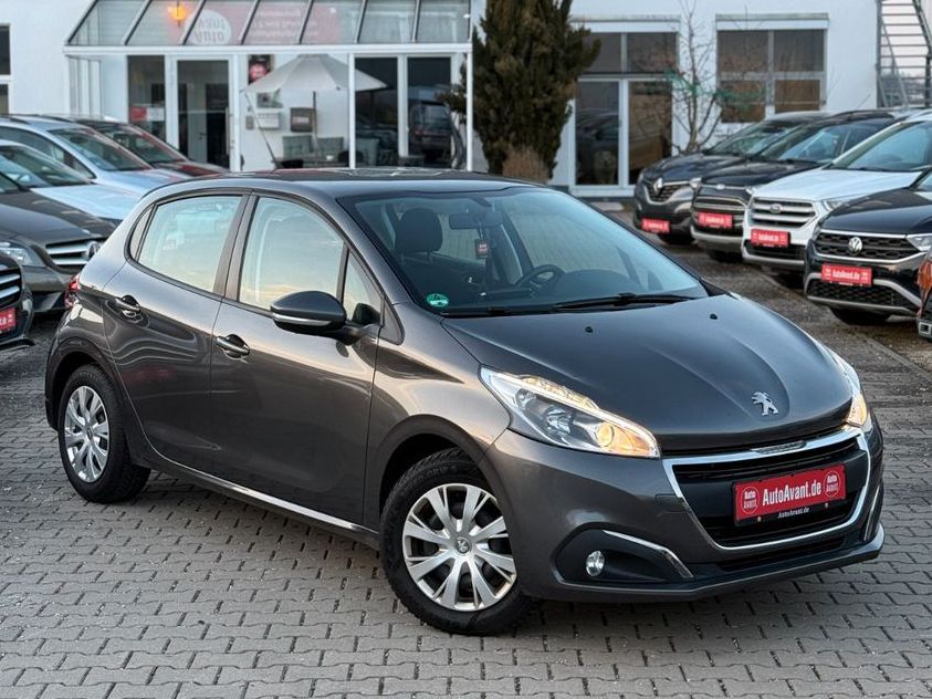 Peugeot 208 - Bild 1