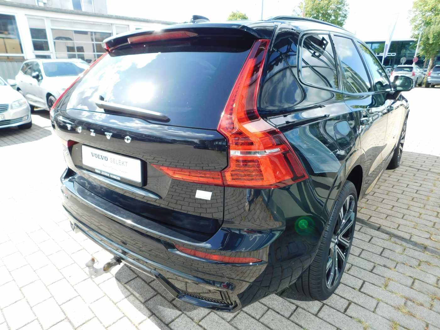 Fahrzeugabbildung Volvo XC60 T6 AWD Recharge R-Design