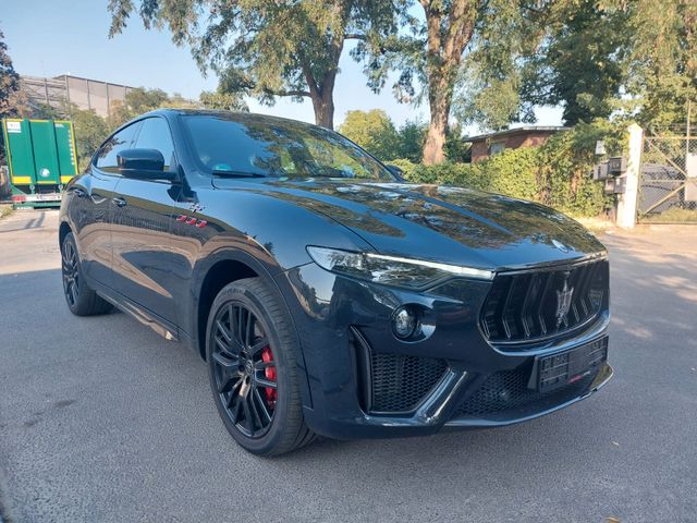 Maserati Levante Trofeo 3.8 V8 580PS Memory Pano