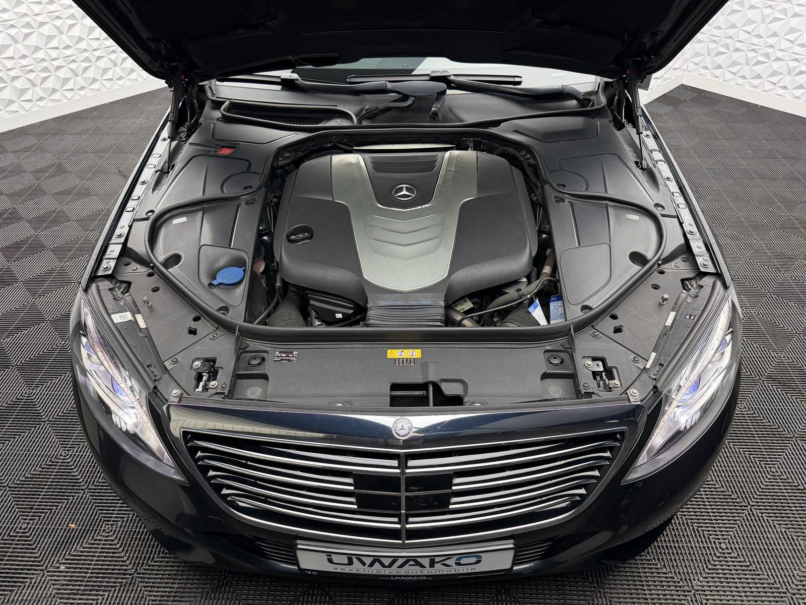 Fahrzeugabbildung Mercedes-Benz S350 3.0 CDI BLUETEC/4MATIC/DISTRO/PANO/AIRMATIC