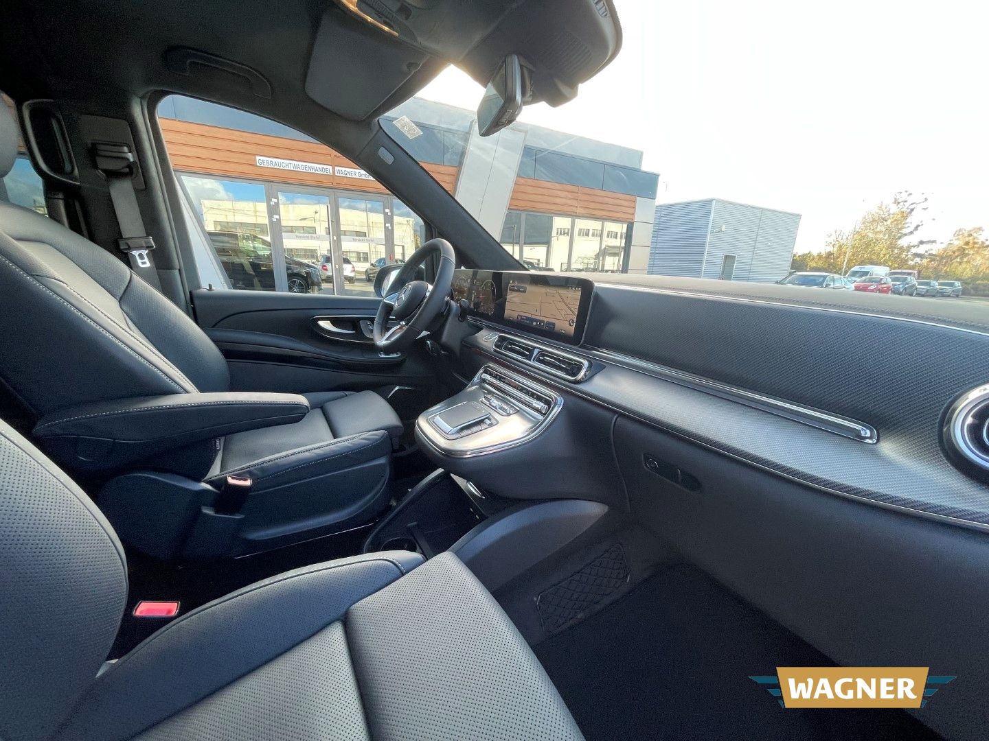 Fahrzeugabbildung Mercedes-Benz V 300 d AMG EXCLUSIVE EDITION 4MATIC lang Voll V