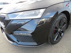 SKODA Octavia Combi 2.0 TDI RS 4x4 DSG Reise Ahk Navi SKODA Octavia Combi 2.0 TDI RS 4x4 DSG Reise Ahk Navi