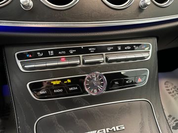 Fahrzeugabbildung Mercedes-Benz E 63S AMG T 4Matic*Keyless*360°Kamera*StHz*HUD*