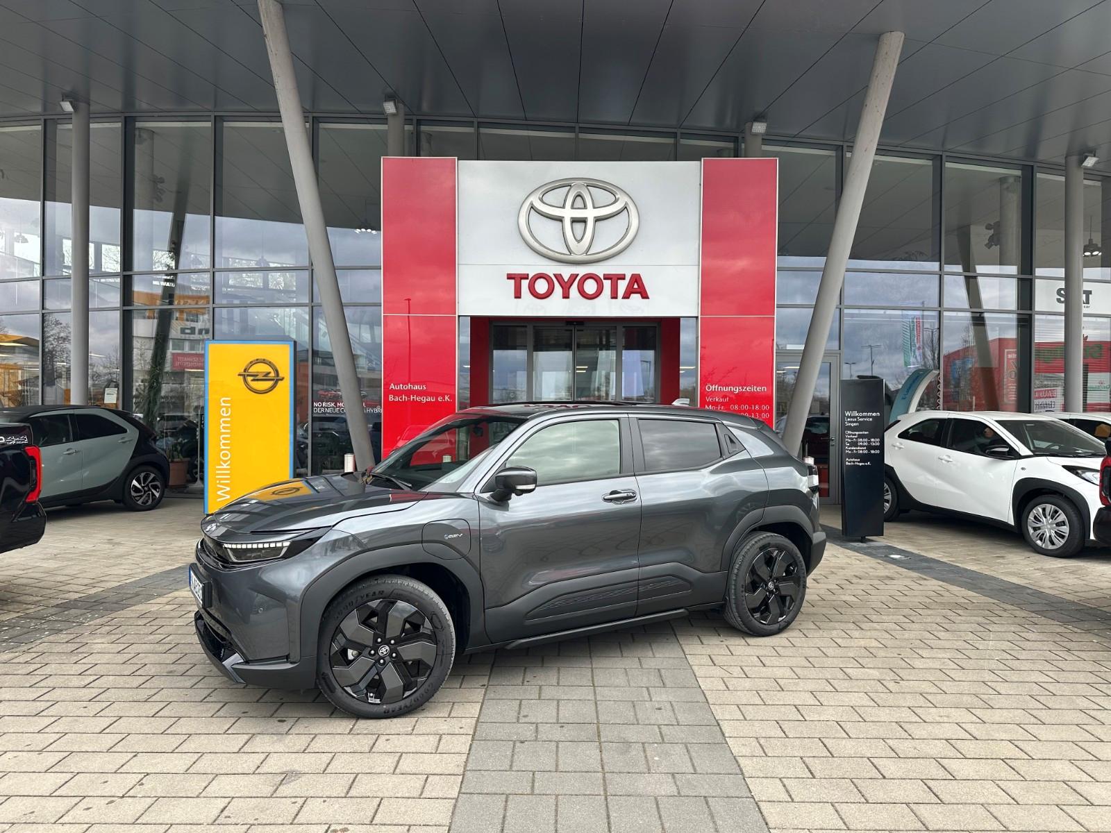 Toyota Urban Cruiser BEV 4×2 Lounge 128kW ACC + LED + PANORAMA + 360°