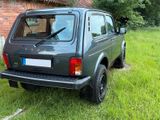 Lada Niva 4x4 mit Mike Sanders Versiegelung - Lada: 4.4