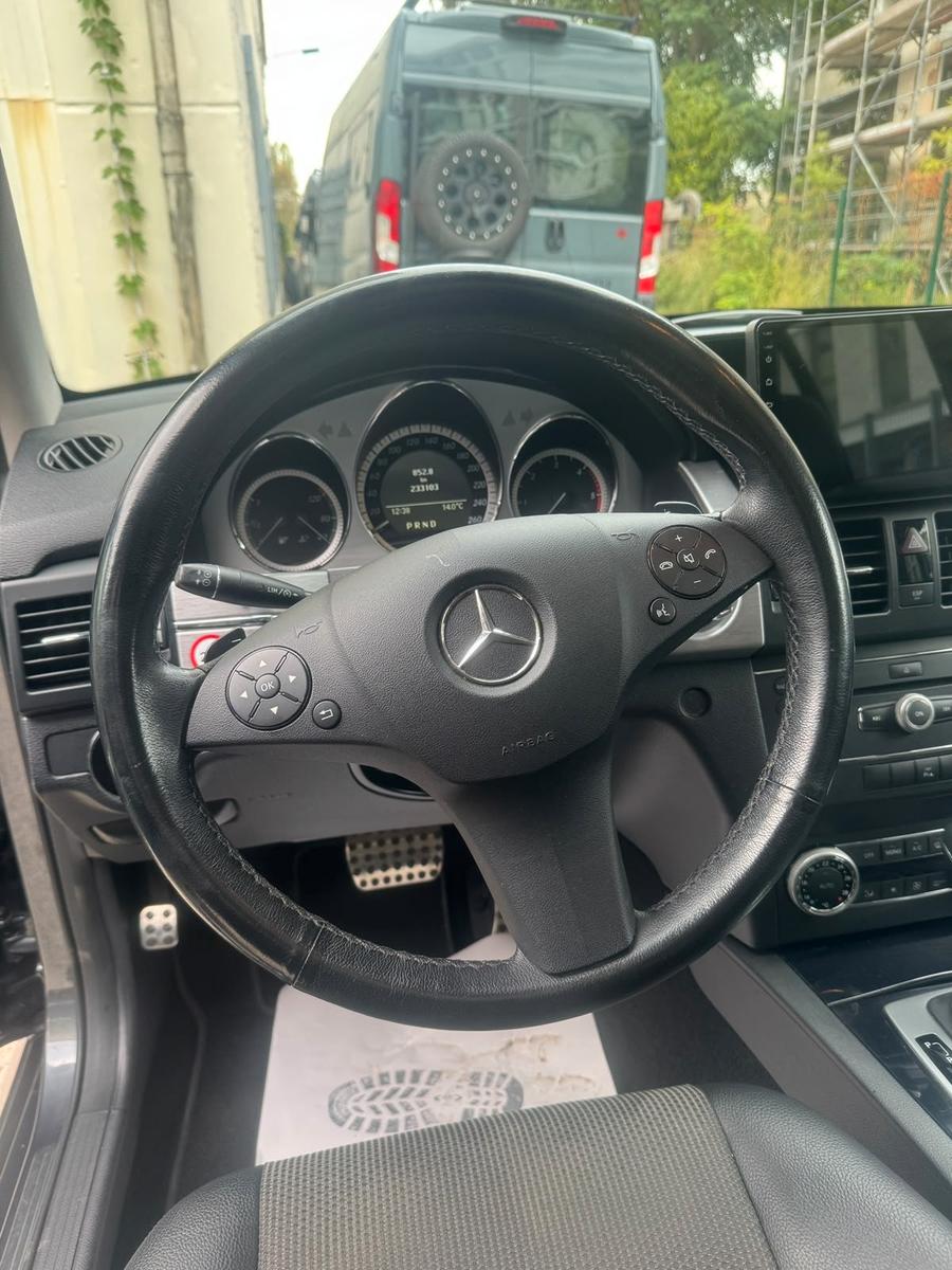 Mercedes-Benz GLK220 2009 — photo 8