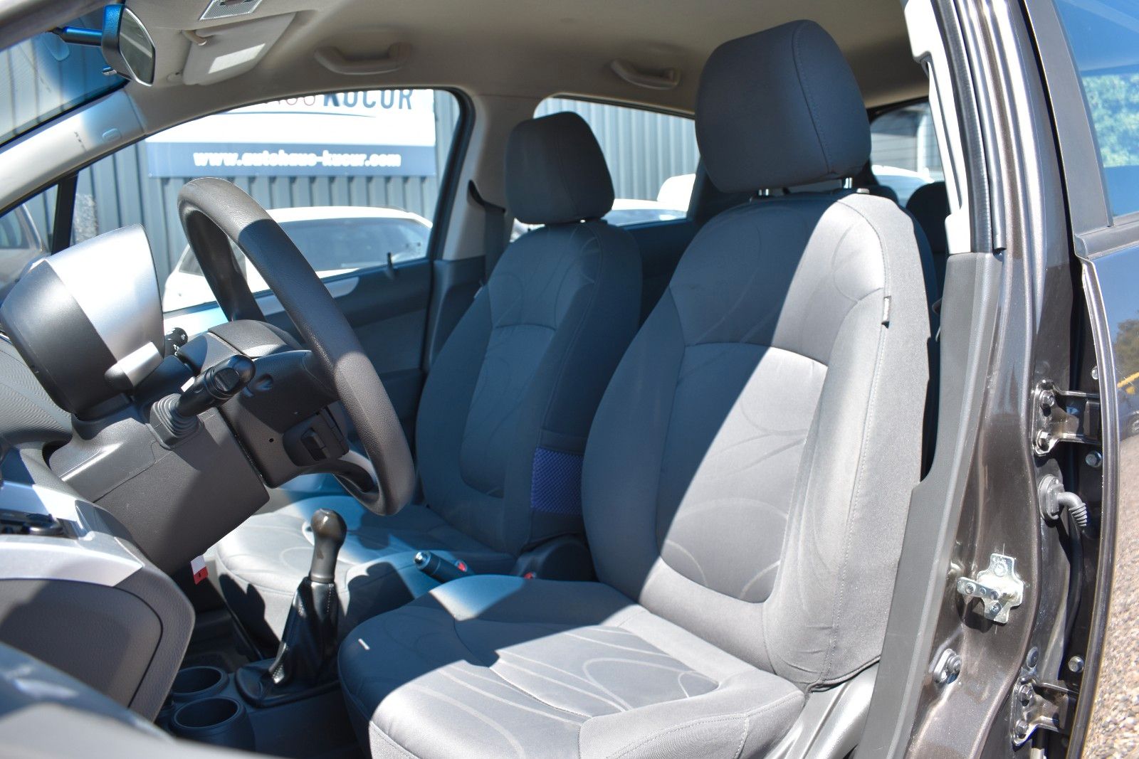 Fahrzeugabbildung Chevrolet Spark LT  PDC/KLIMA AUTO