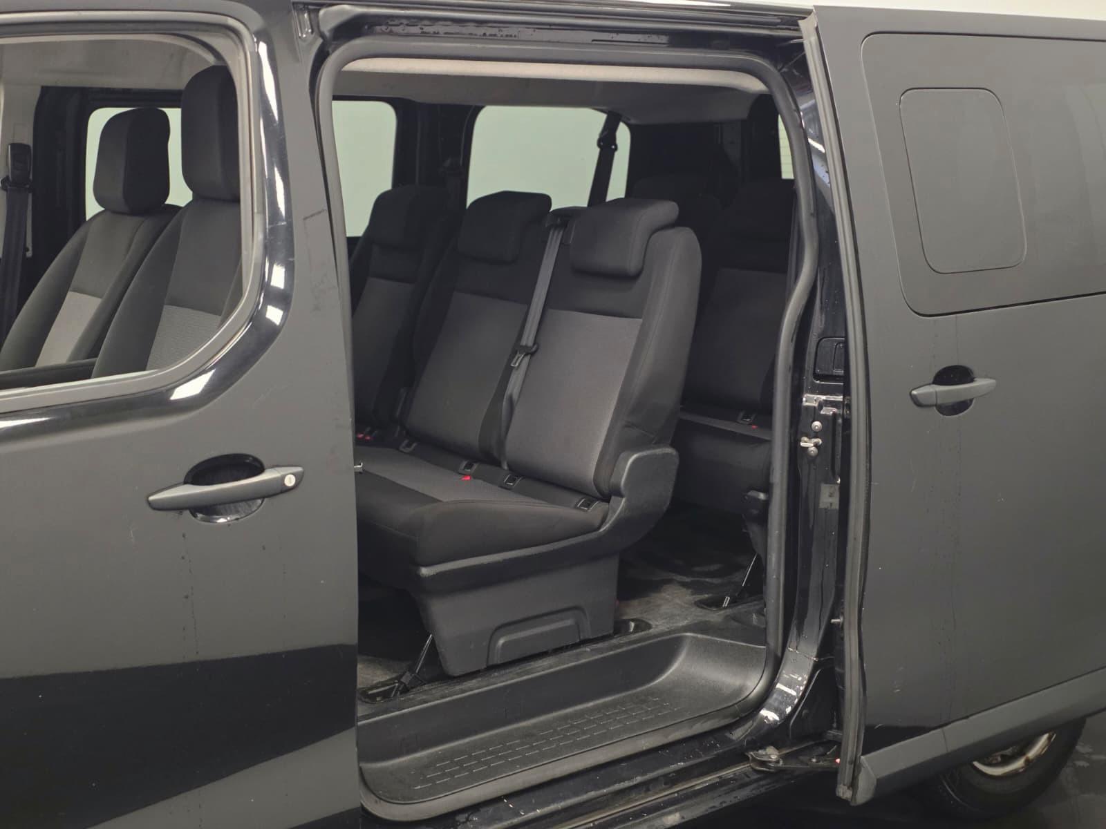 Peugeot Expert L2 8x Sitze Klima Tempomat 2x Schiebetür