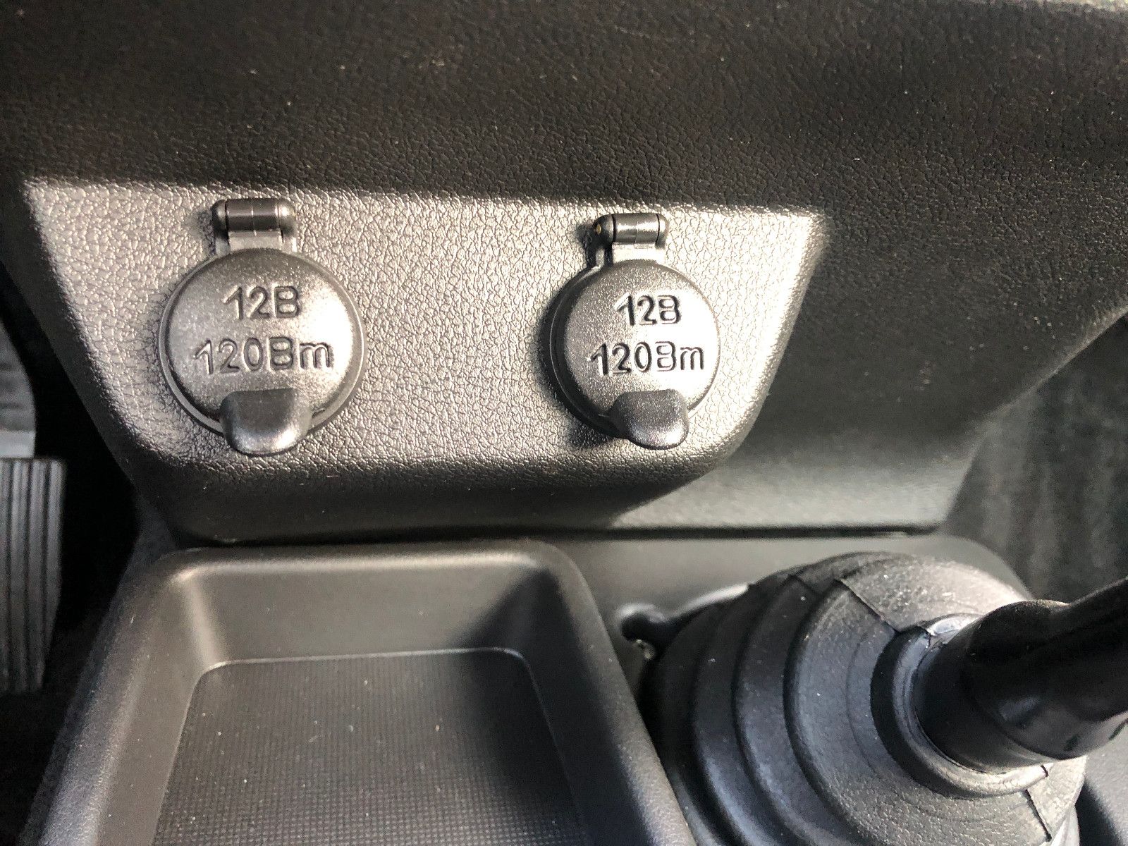 Fahrzeugabbildung Lada Niva "PREMIUM PLUS" KLIMA/ AET- Kollektion 2026!