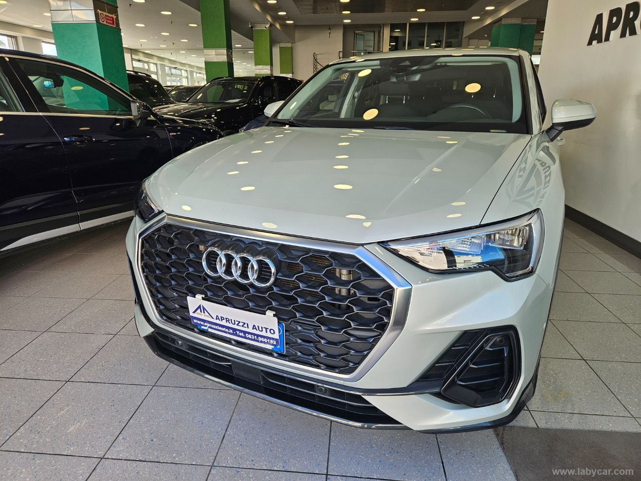 Audi AUDI Q3 SPB 35 TDI S tronic Business imagem 3