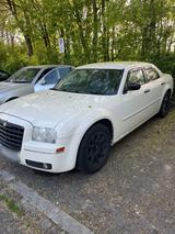 Chrysler 300c 3,5l v6 - Chrysler 300C mit LPG-Antrieb