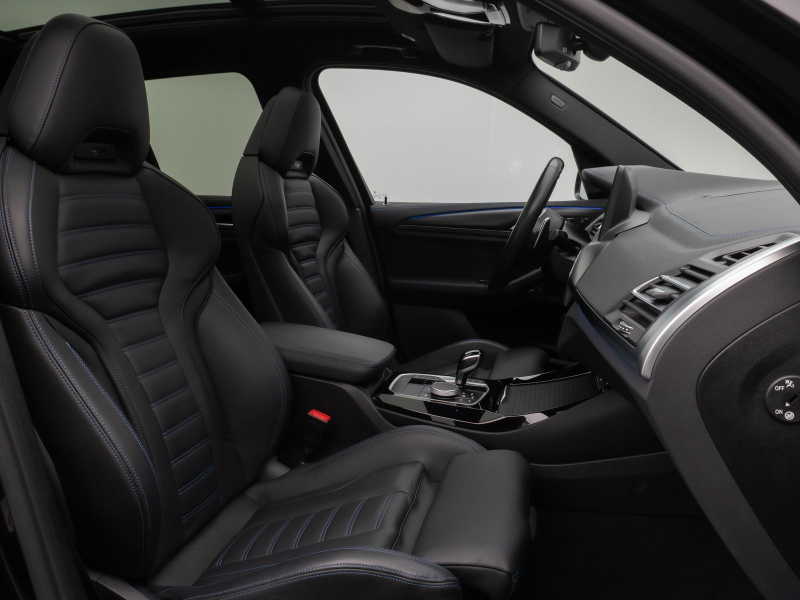 Fahrzeugabbildung BMW X3 M40i Panorama Laser 360°HUD DAB H/K Komfort