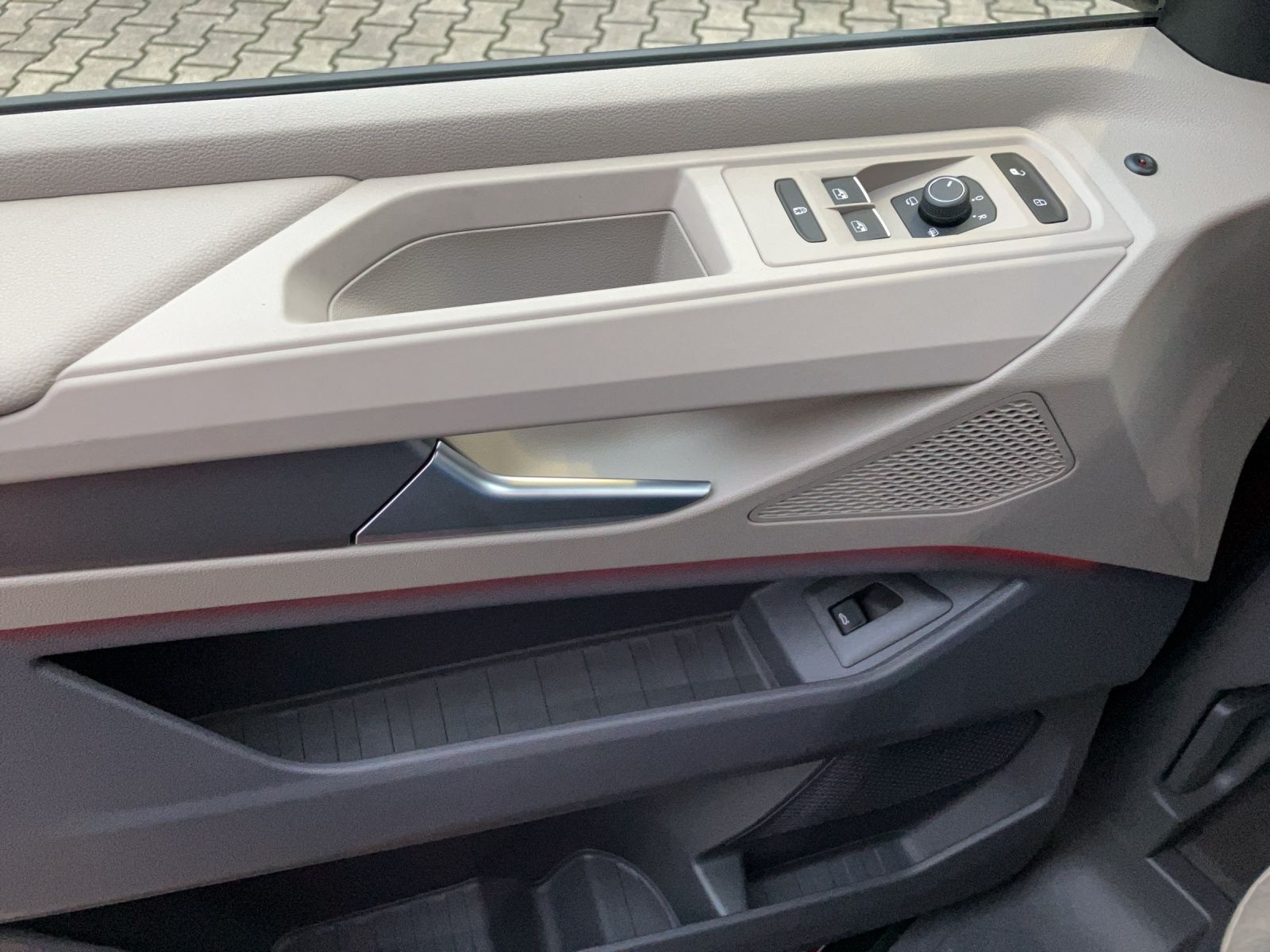 Fahrzeugabbildung Volkswagen T7 Multivan GOAL TDI DSG KLIMA, AHK, STANDH., DC