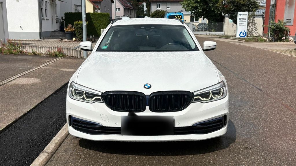 Image of BMW 530