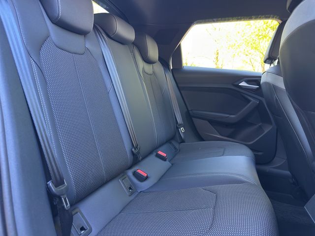 A1 Sportback 35 1.5 TFSI S-tronic S line LED ACC