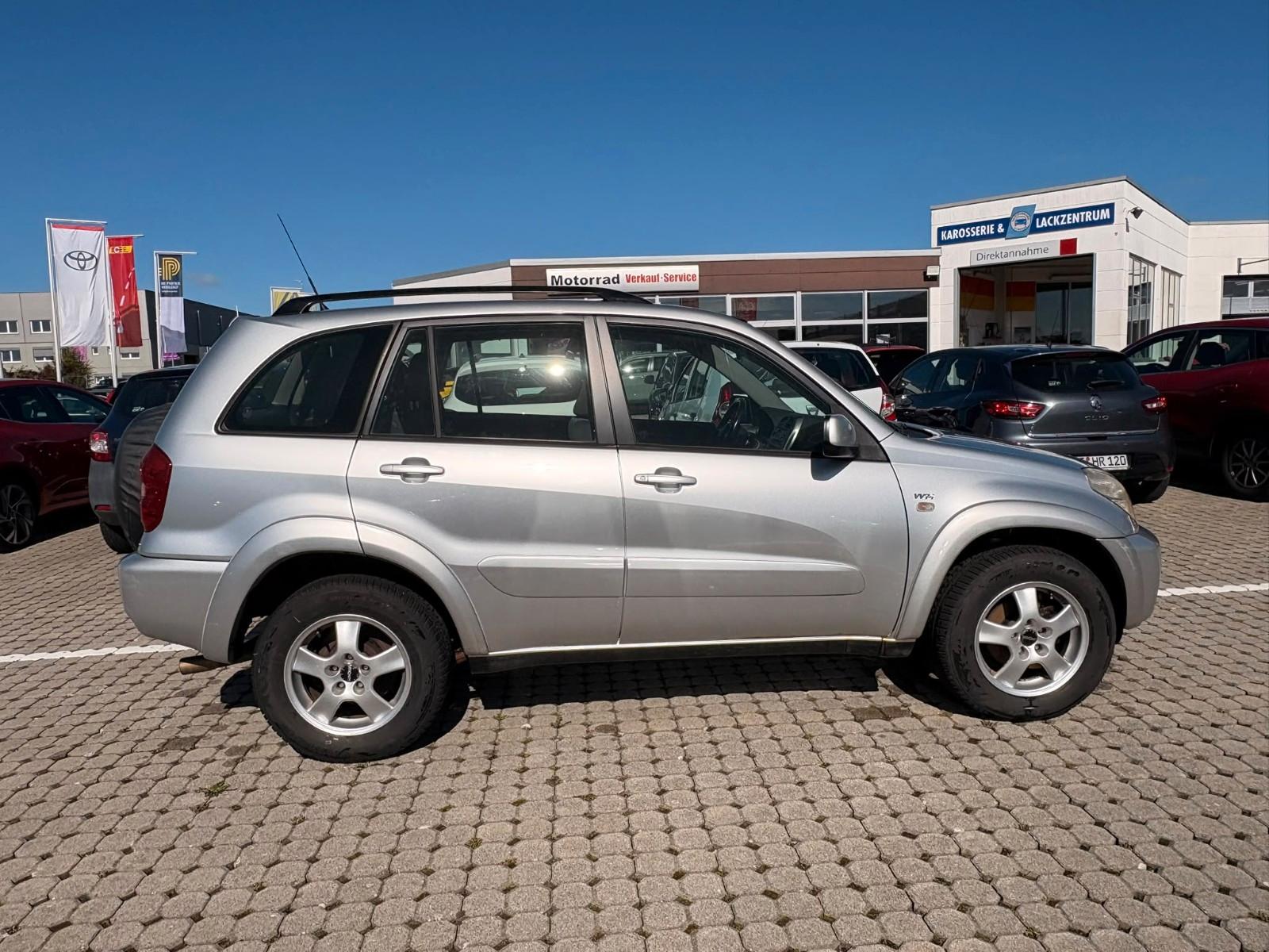 TOYOTA RAV4 - 2.0 -150 CV - BVM - VOLANT EN CUIR