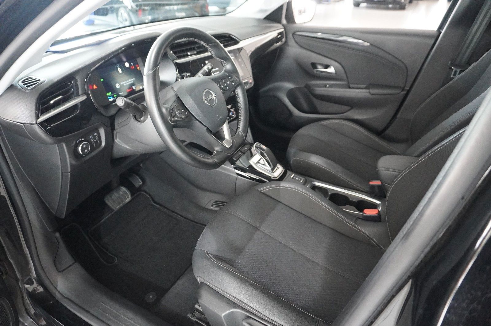 Fahrzeugabbildung Opel Corsa-e F ELEGANCE 3-PHASIG NAVI/LED/KAMERA/DAB+