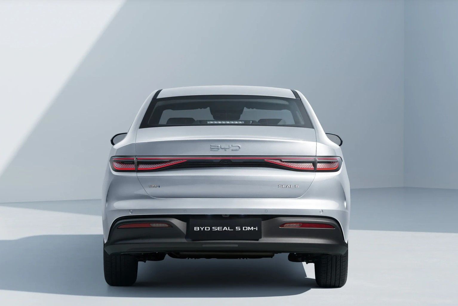 BYD SEAL 5