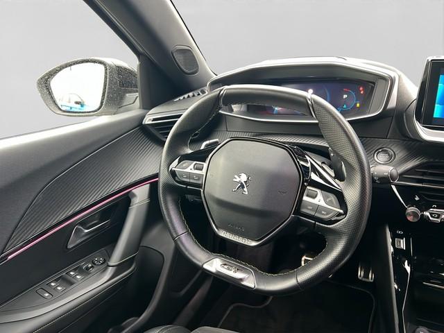 Peugeot 2008 GT PACK PURETECH 130 EAT8 NAVI+LED+PANO+SIT