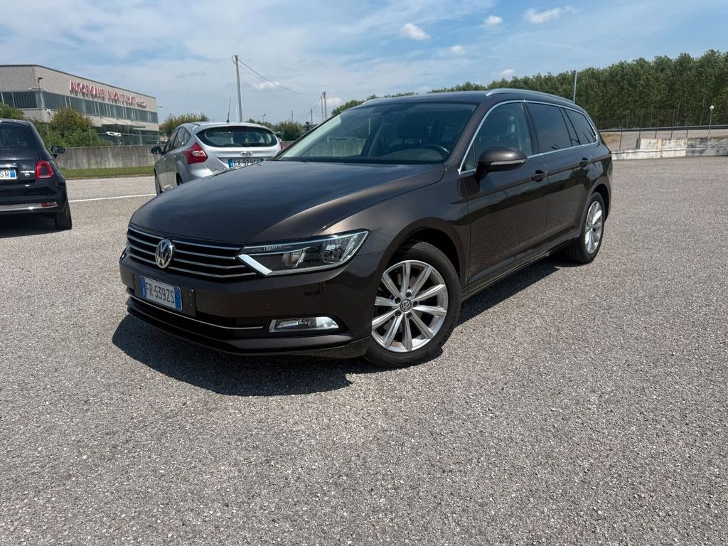 Image of Volkswagen Passat