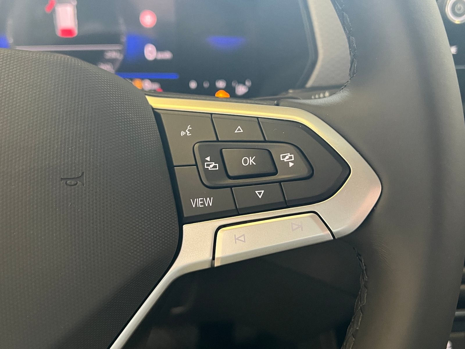 Fahrzeugabbildung Volkswagen T-Cross Life 1.0 TSI DSG *LED, App-Connect, 17"-