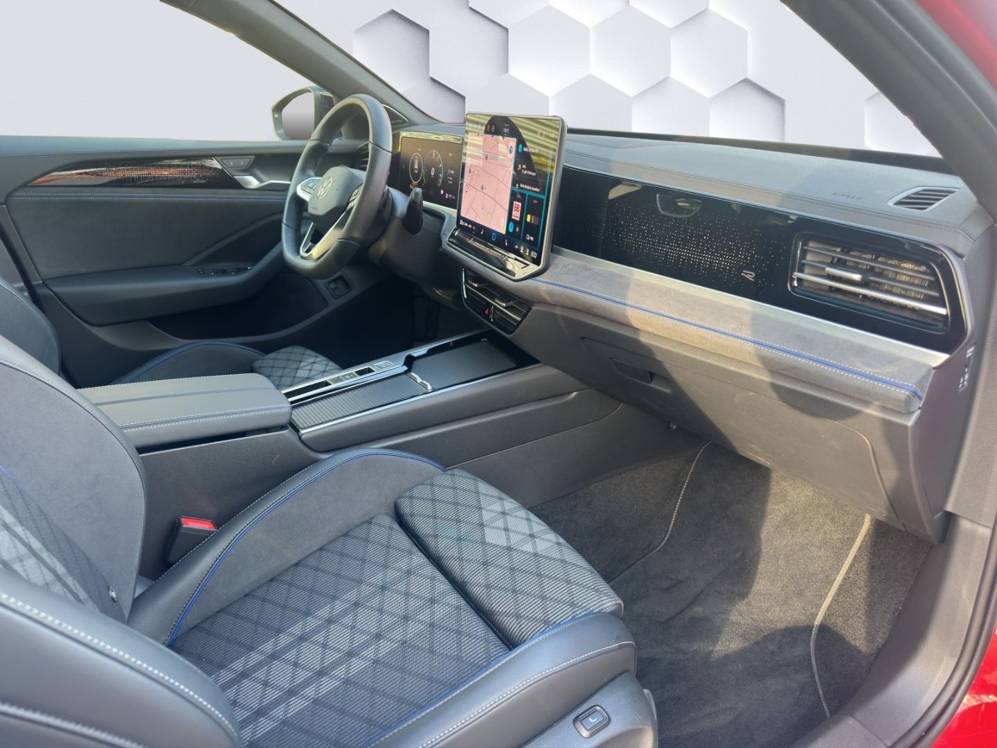 Passat Variant 1.5 TSI R-Line eHybrid 130 kW AHZ