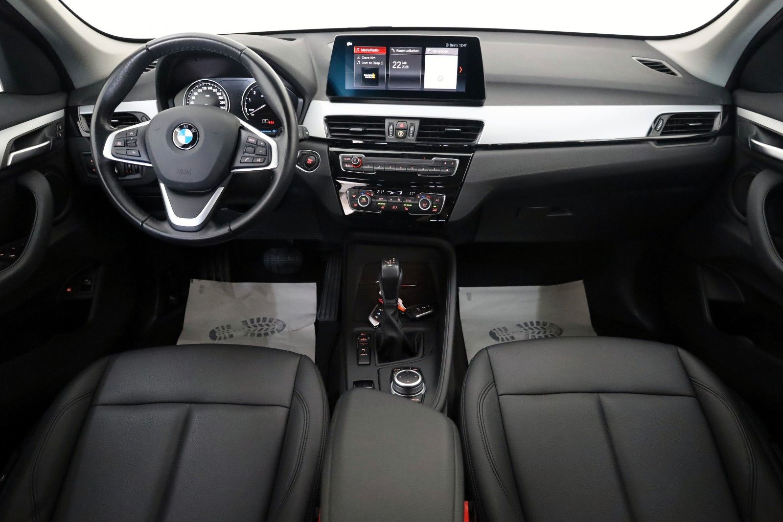 Fahrzeugabbildung BMW X1 xDrive25e Advantage,Leder,Navi,LED,Kamera,HUD