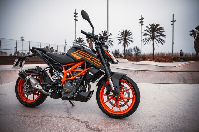 KTM Duke 125 ABS - aus 1. Hand