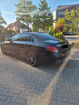 Mercedes-Benz E220 D AMG PAKET/19"/NIGHT/MULTIBEAM/WIDESCREEN - Mercedes-Benz E 220: Taxi