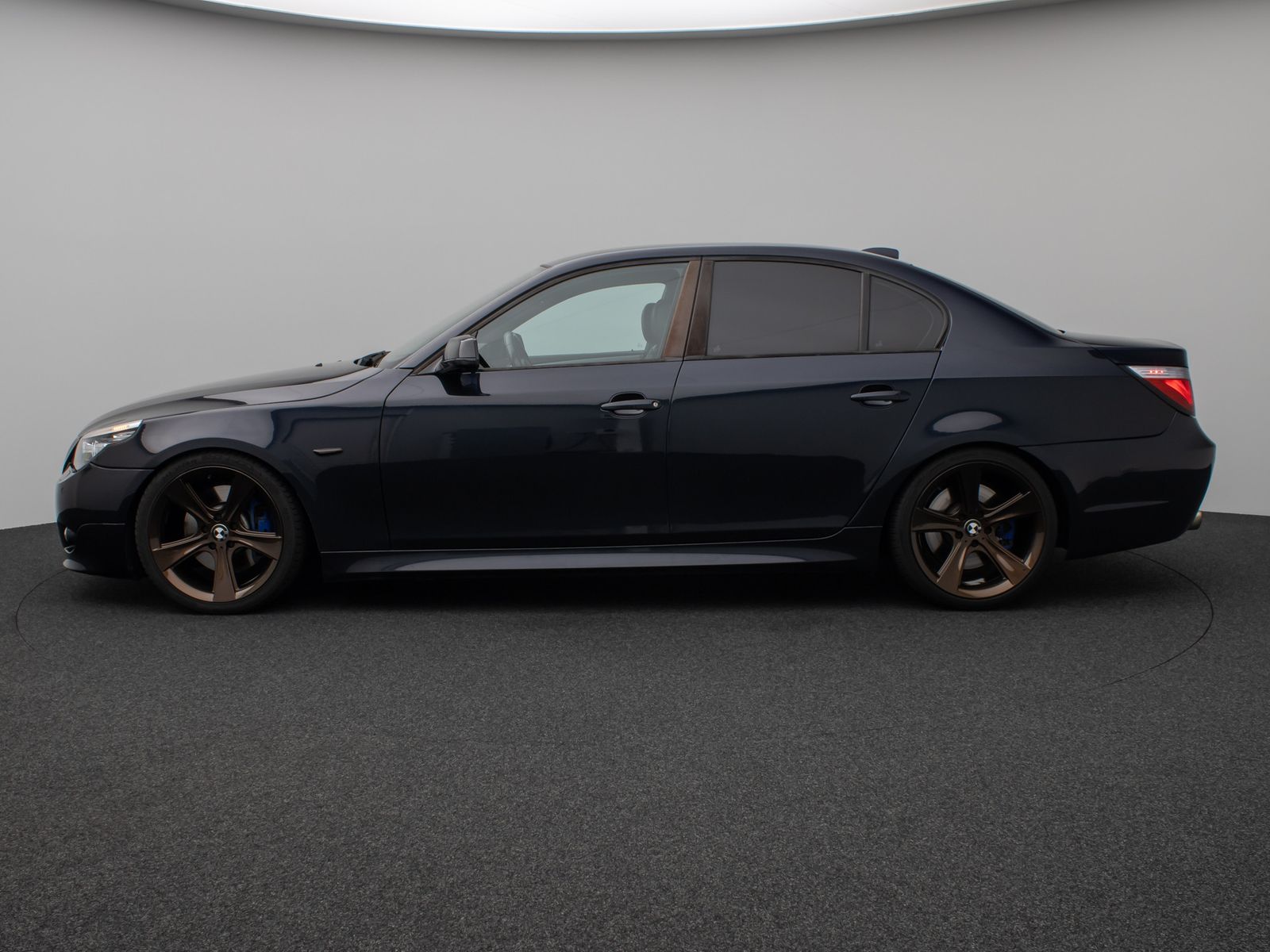 Fahrzeugabbildung BMW 530i Edition M Sport HUD SoftCl Xenon Komfort