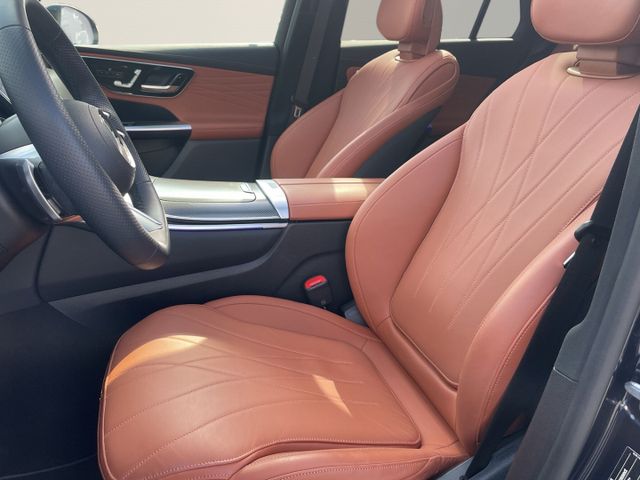 Mercedes-Benz GLC 300 4-Matic+HUD+Pano+Digital Light+Burmester