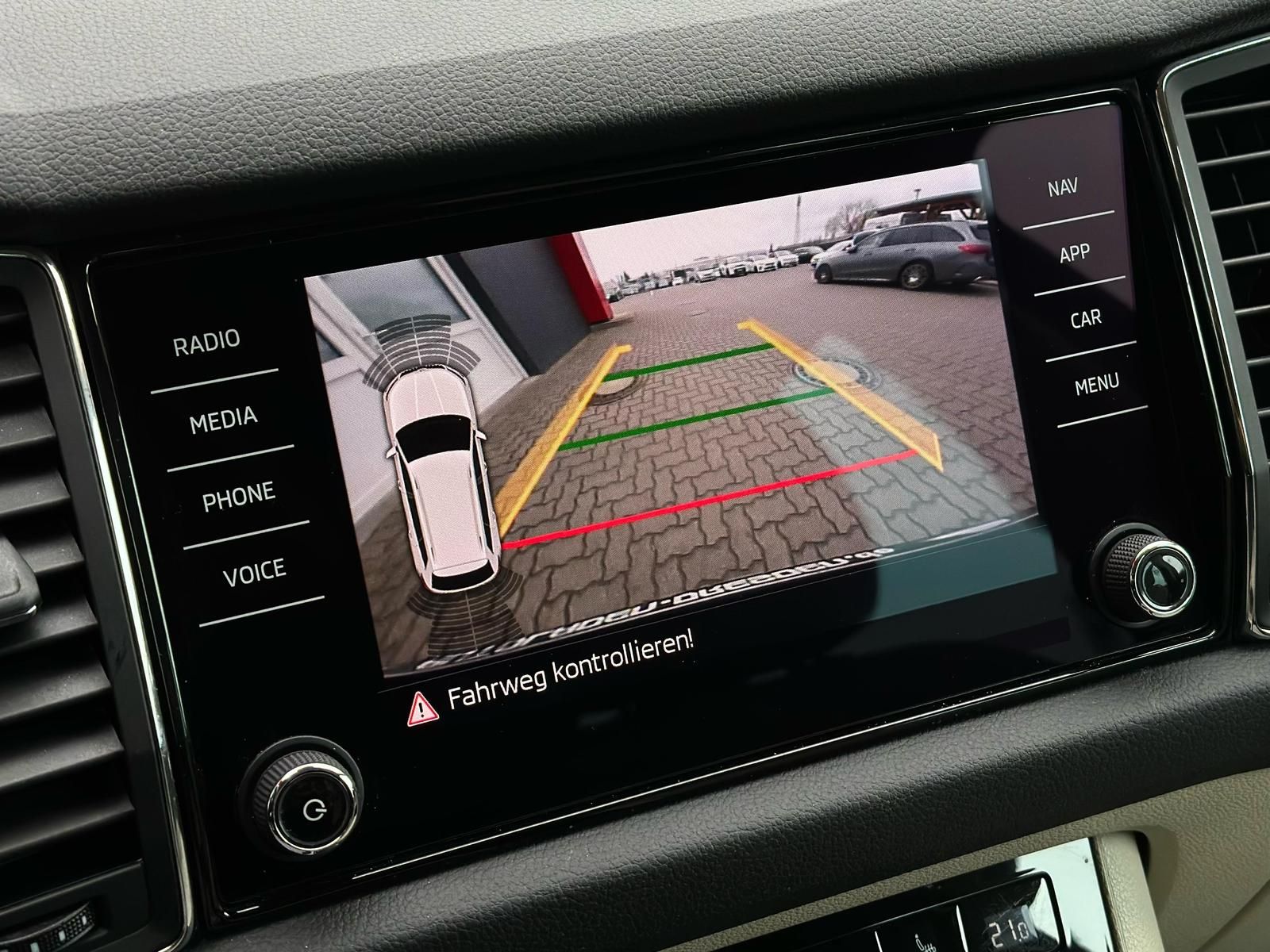 SKODA Kodiaq 2.0TDI STYLE 4x4 LED#ACC#SPUR#PDC#SHZ#FH - Image 20