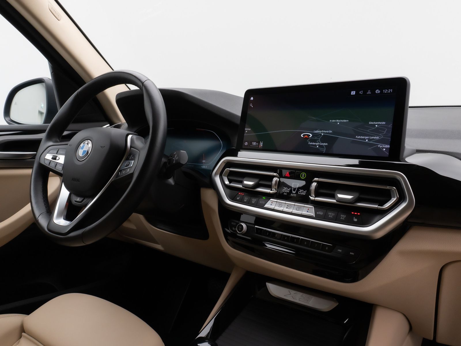 Fahrzeugabbildung BMW X3 xD20d  Kamera DAB HiFi Lnkrhzg Komfort Sport