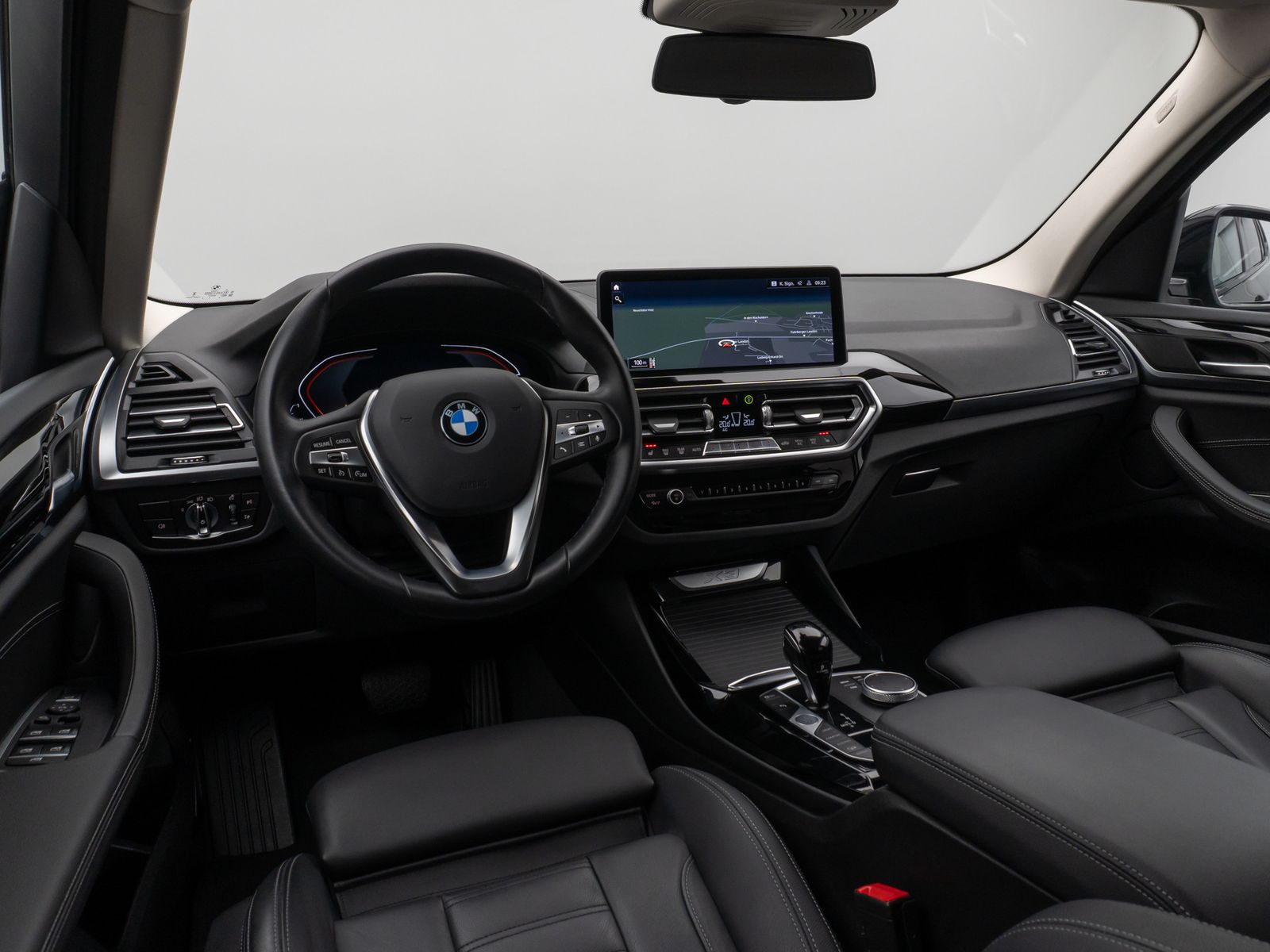 Fahrzeugabbildung BMW X3 xD20d Kamera DAB Leder Parkassis Sport 19Zoll