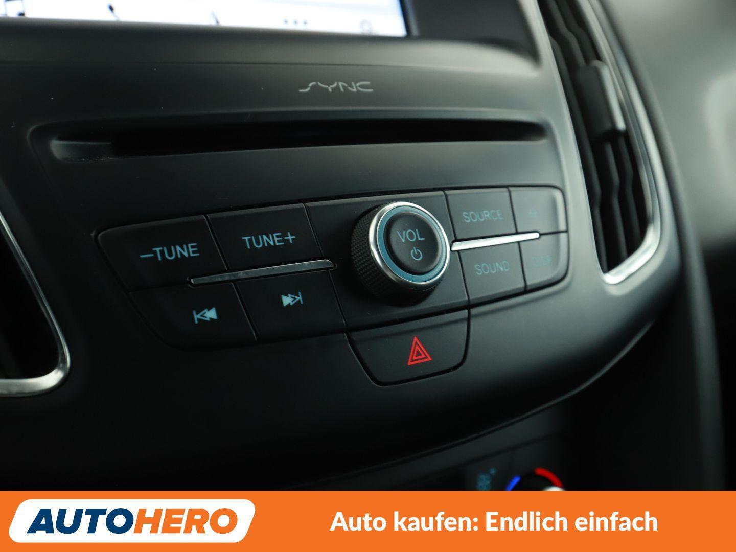 Ford Focus 1.0 EcoBoost ST-Line Aut*NAVI*TEMPO*CAM*