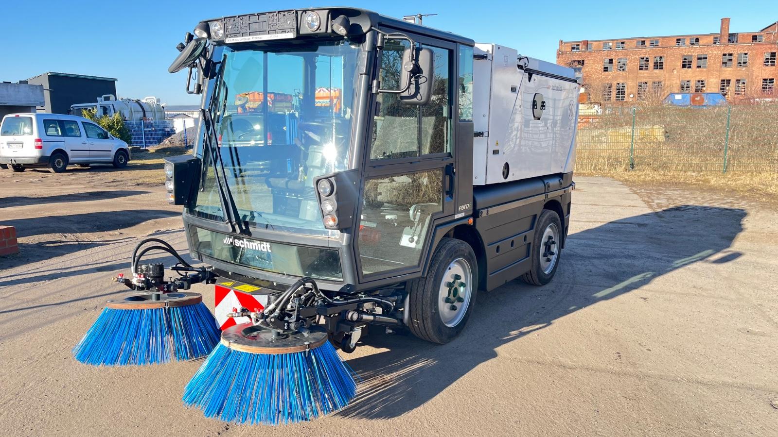 Schmidt Swingo 200+ Kehrmaschine Sweeper