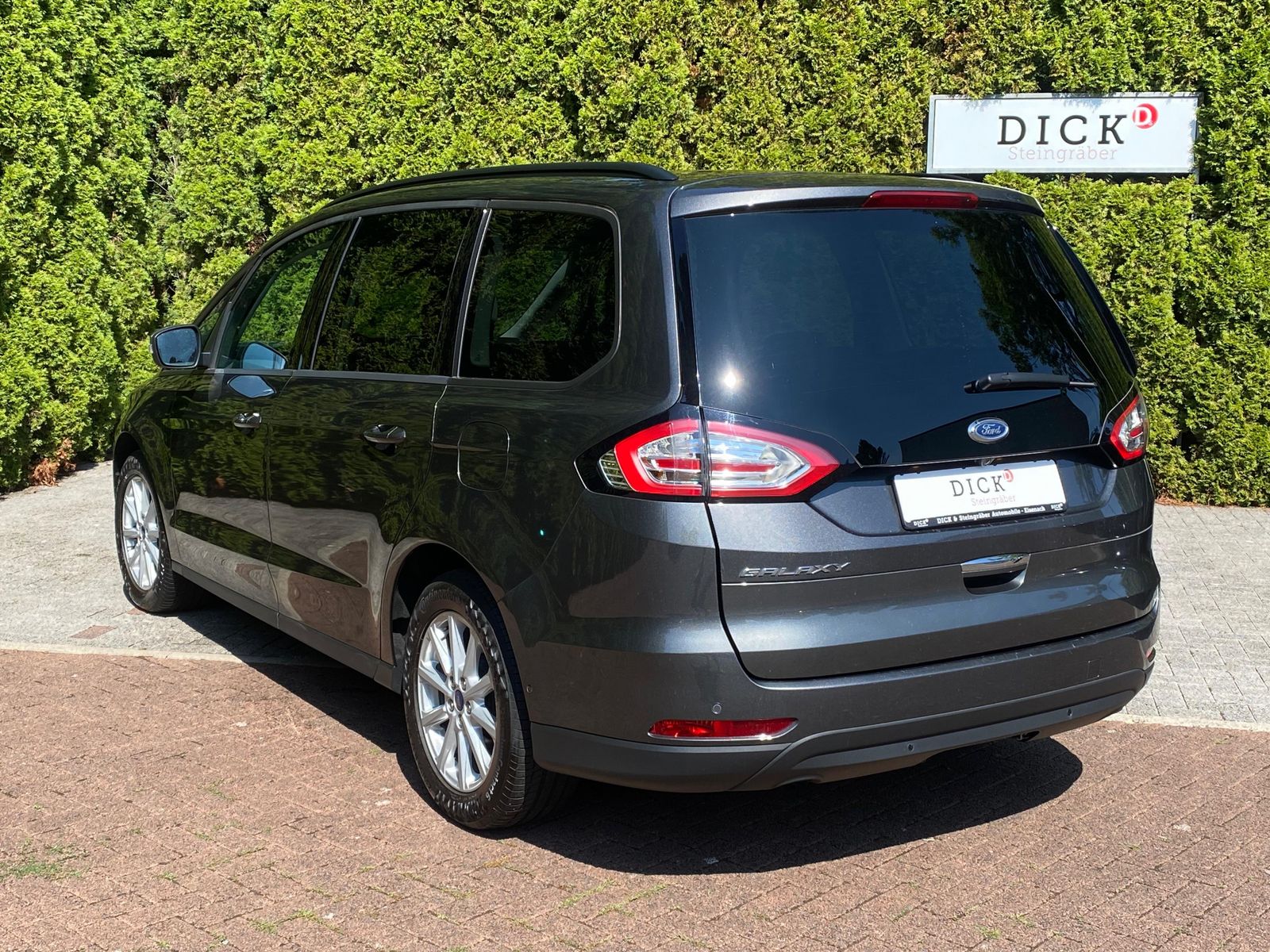 Fahrzeugabbildung Ford Galaxy 2.0 TDCI NAV+SHZ+KAM+AHK+TEMP+DAB+PARK+