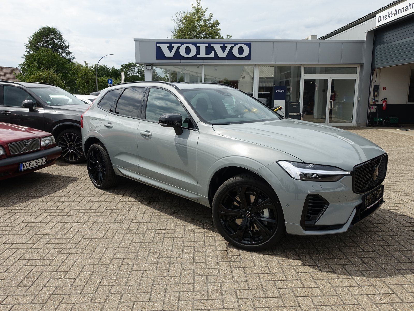 Volvo XC60 Black Edition T8 AWD HUD/360°/PANO/B&W/AHK imagem 3