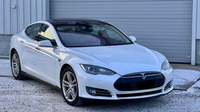 Tesla Model S P85 SIGNATURE FREE SUPERCHARGER